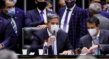 Lira terá desafio de destravar pauta de projetos de Guedes na Câmara